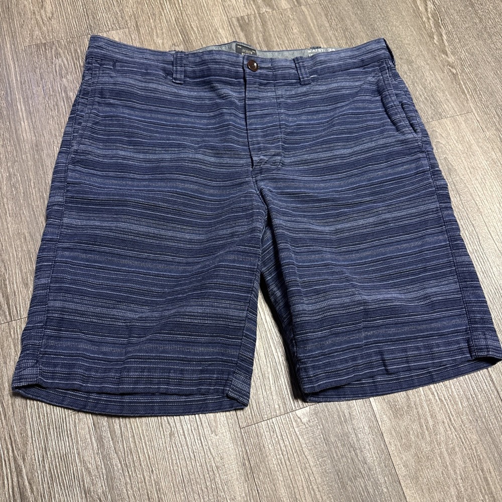 J Crew Stanton Shorts Mens 34 Blue Spacedye Mini Stripe Flat Front Casual Preppy